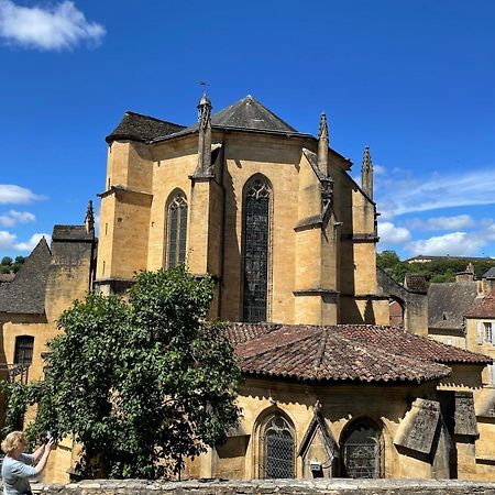 Au Coeur Du Centre Historique De Sarlat Apartamento Exterior foto