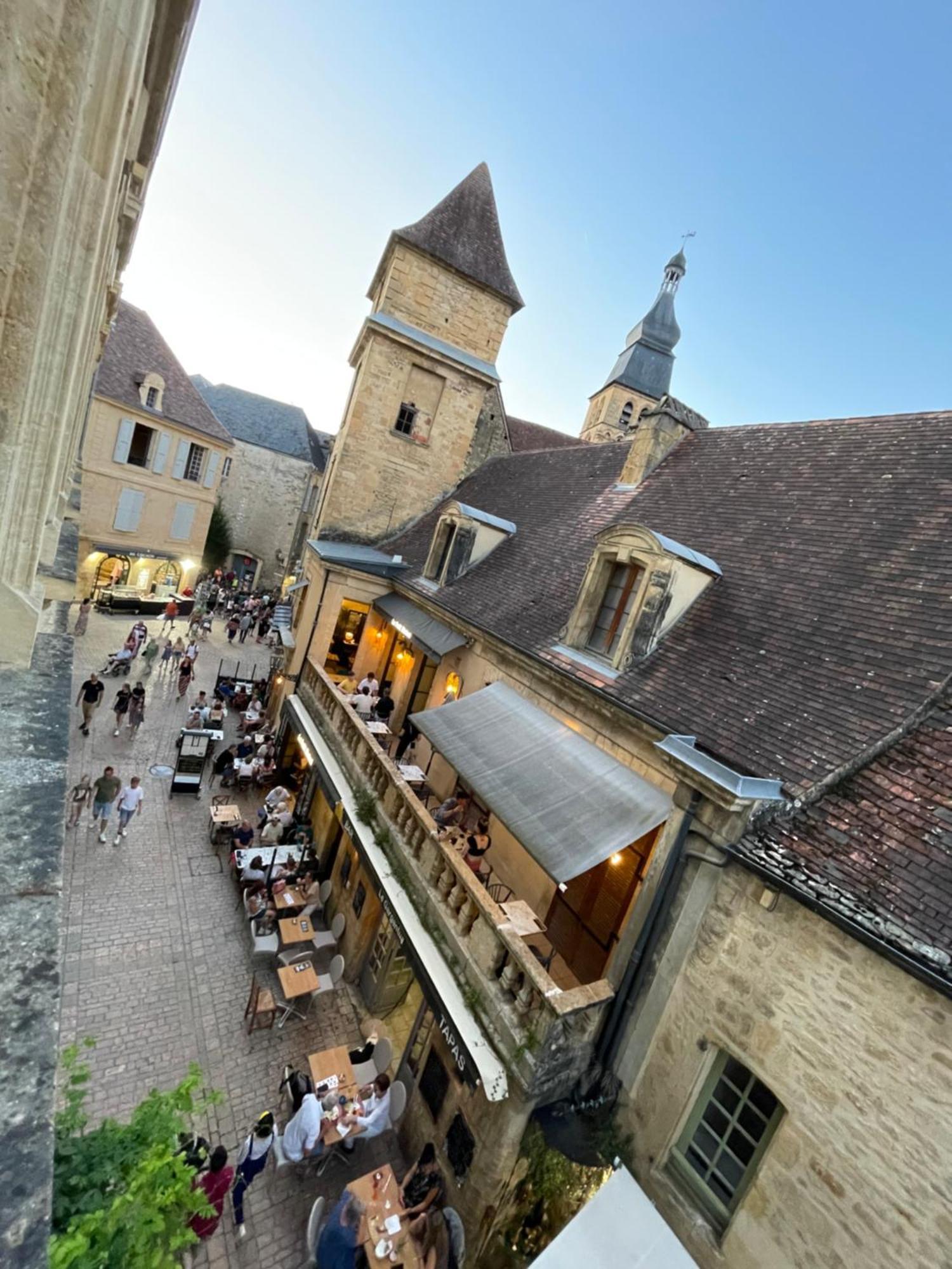 Au Coeur Du Centre Historique De Sarlat Apartamento Exterior foto