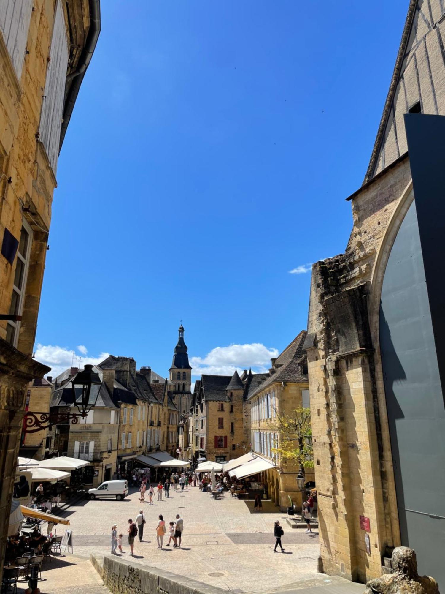 Au Coeur Du Centre Historique De Sarlat Apartamento Exterior foto